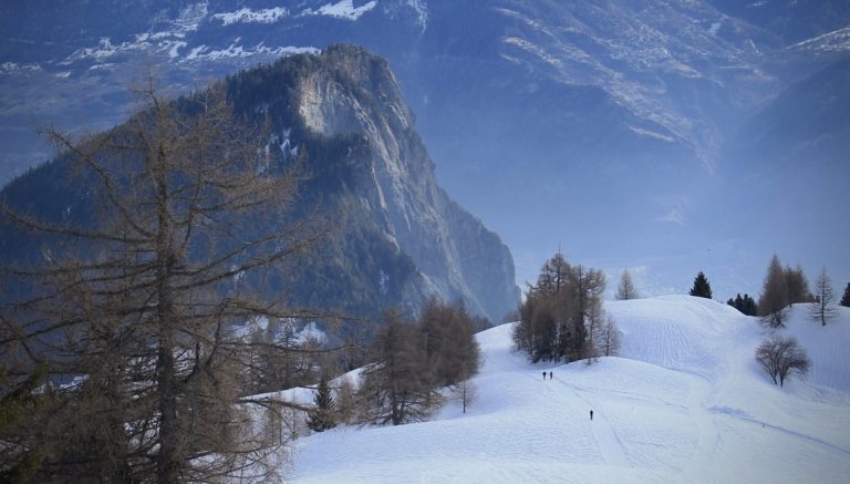 Randonnée à l'Ardève - vue de l'Ardève en hiver - Valais- Alpes Aventures